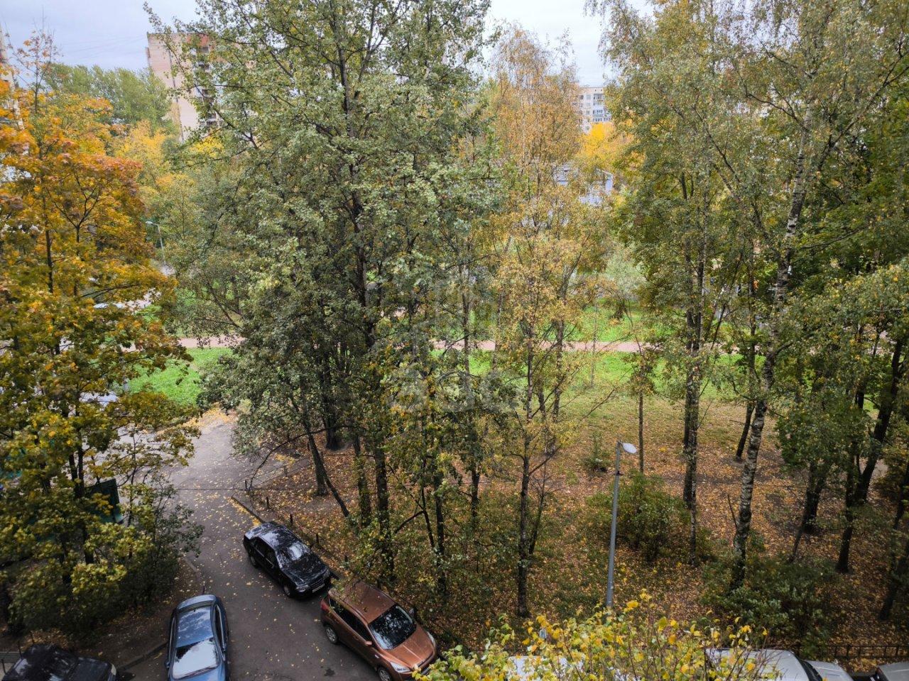 однокомнатная квартира в Санкт-Петербурге по адресу: Ивана Фомина ул., 13, к 1