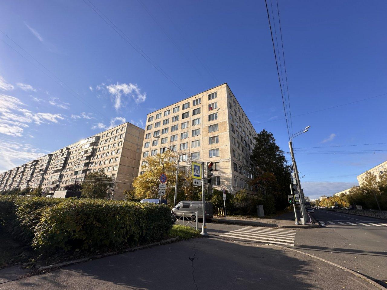 однокомнатная квартира в Санкт-Петербурге по адресу: Купчинская ул., 11, к 1