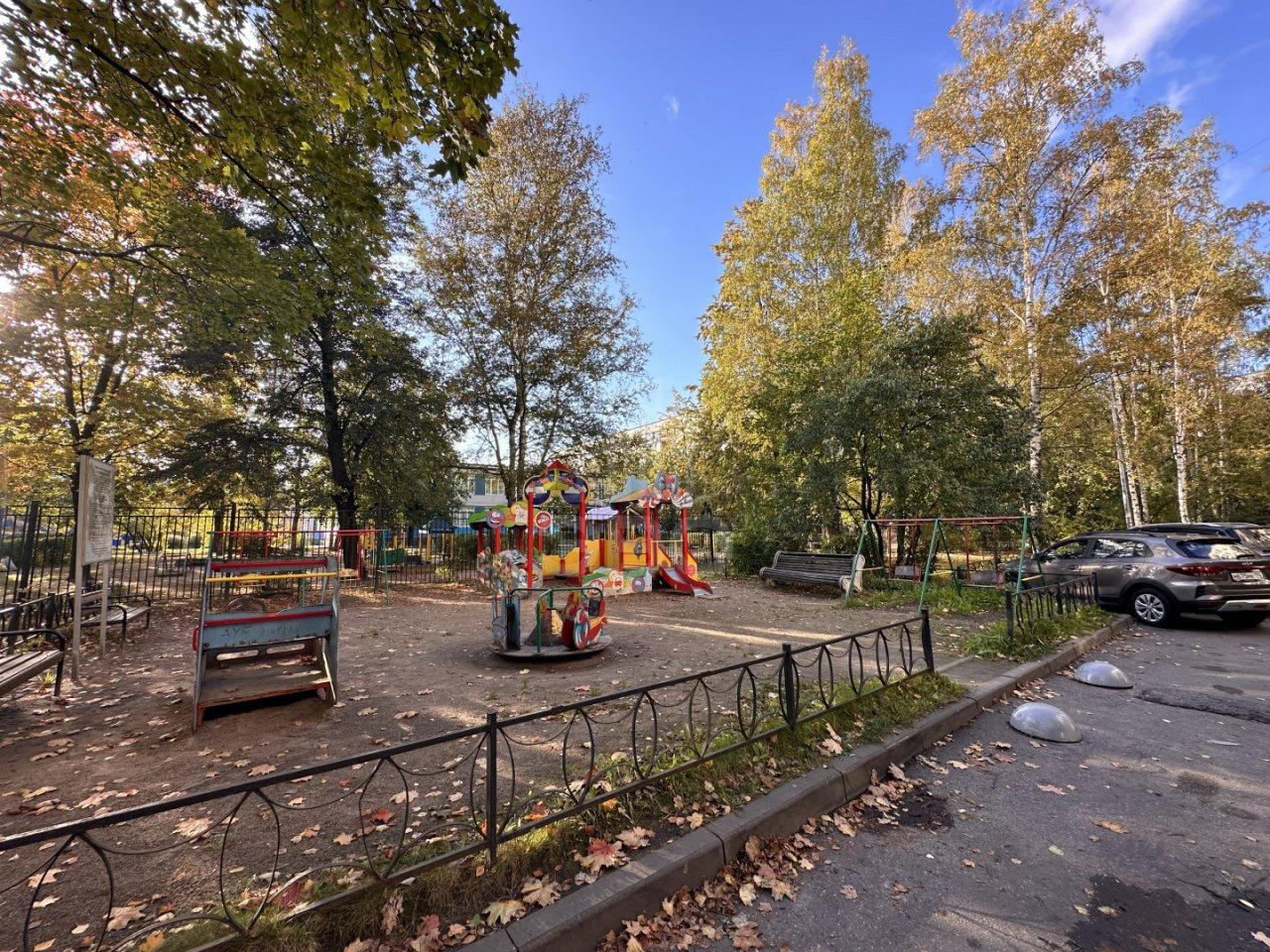 однокомнатная квартира в Санкт-Петербурге по адресу: Купчинская ул., 11, к 1