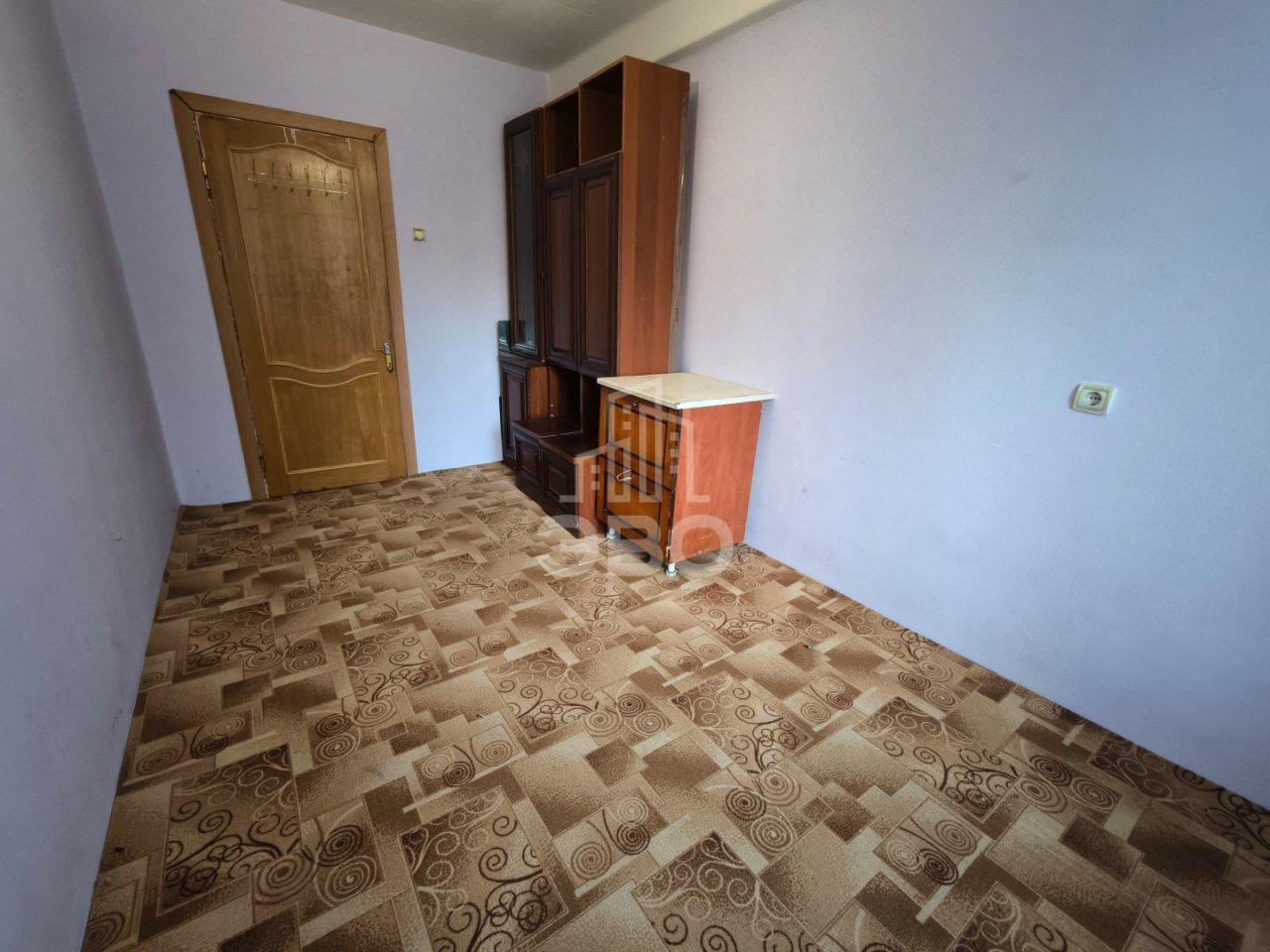 четырехкомнатная квартира в Санкт-Петербурге по адресу: Просвещения проспект, 30, к 1