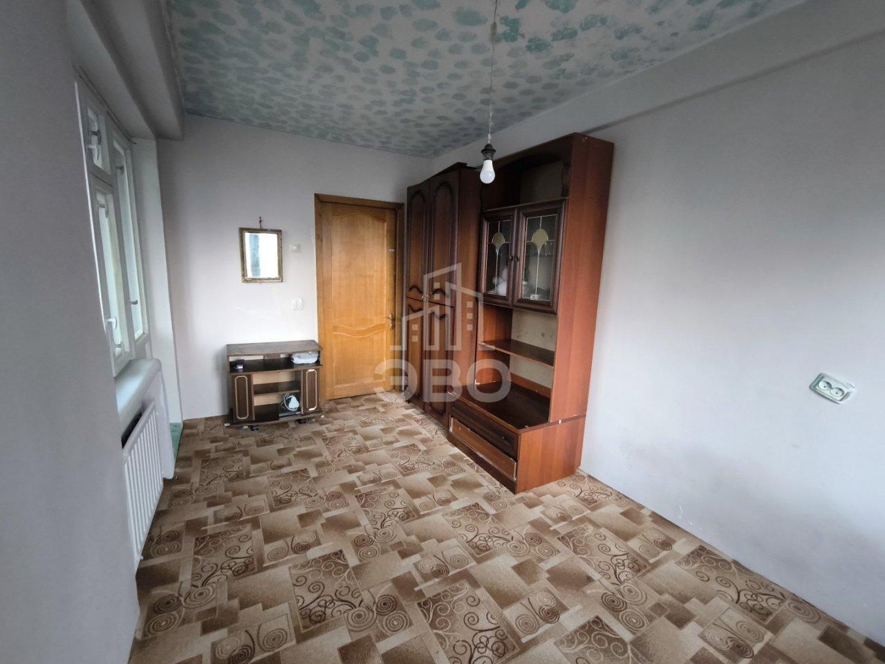 четырехкомнатная квартира в Санкт-Петербурге по адресу: Просвещения проспект, 30, к 1