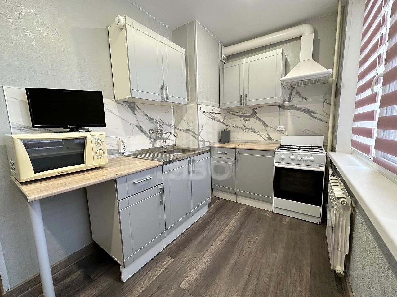 трехкомнатная квартира в Санкт-Петербурге по адресу: Художников проспект, 27, к 1, литера А