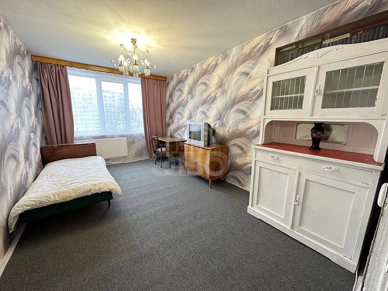 трехкомнатная квартира в Санкт-Петербурге по адресу: Художников проспект, 27, к 1, литера А