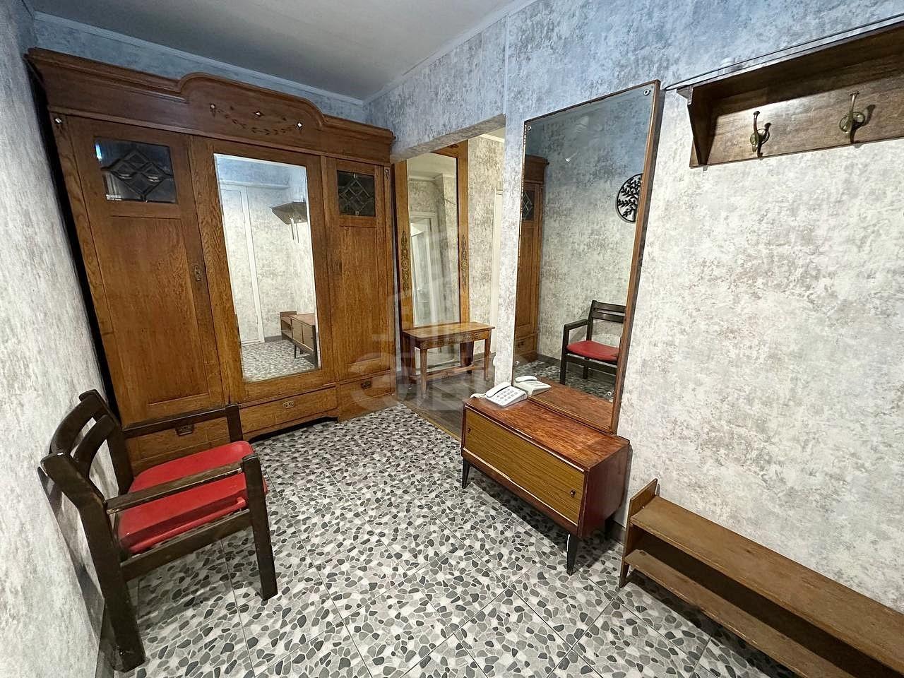 трехкомнатная квартира в Санкт-Петербурге по адресу: Художников проспект, 27, к 1, литера А