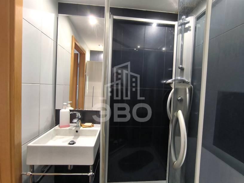 трехкомнатная квартира в Санкт-Петербурге по адресу: Ириновский проспект, 31