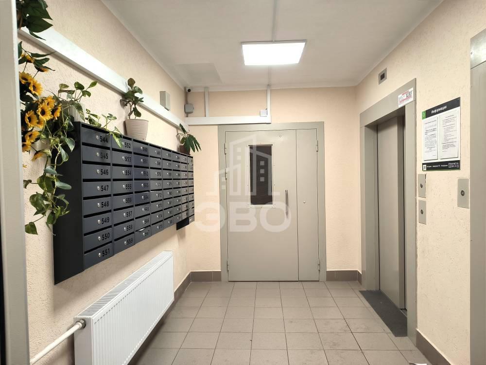 трехкомнатная квартира в Санкт-Петербурге по адресу: Ириновский проспект, 31