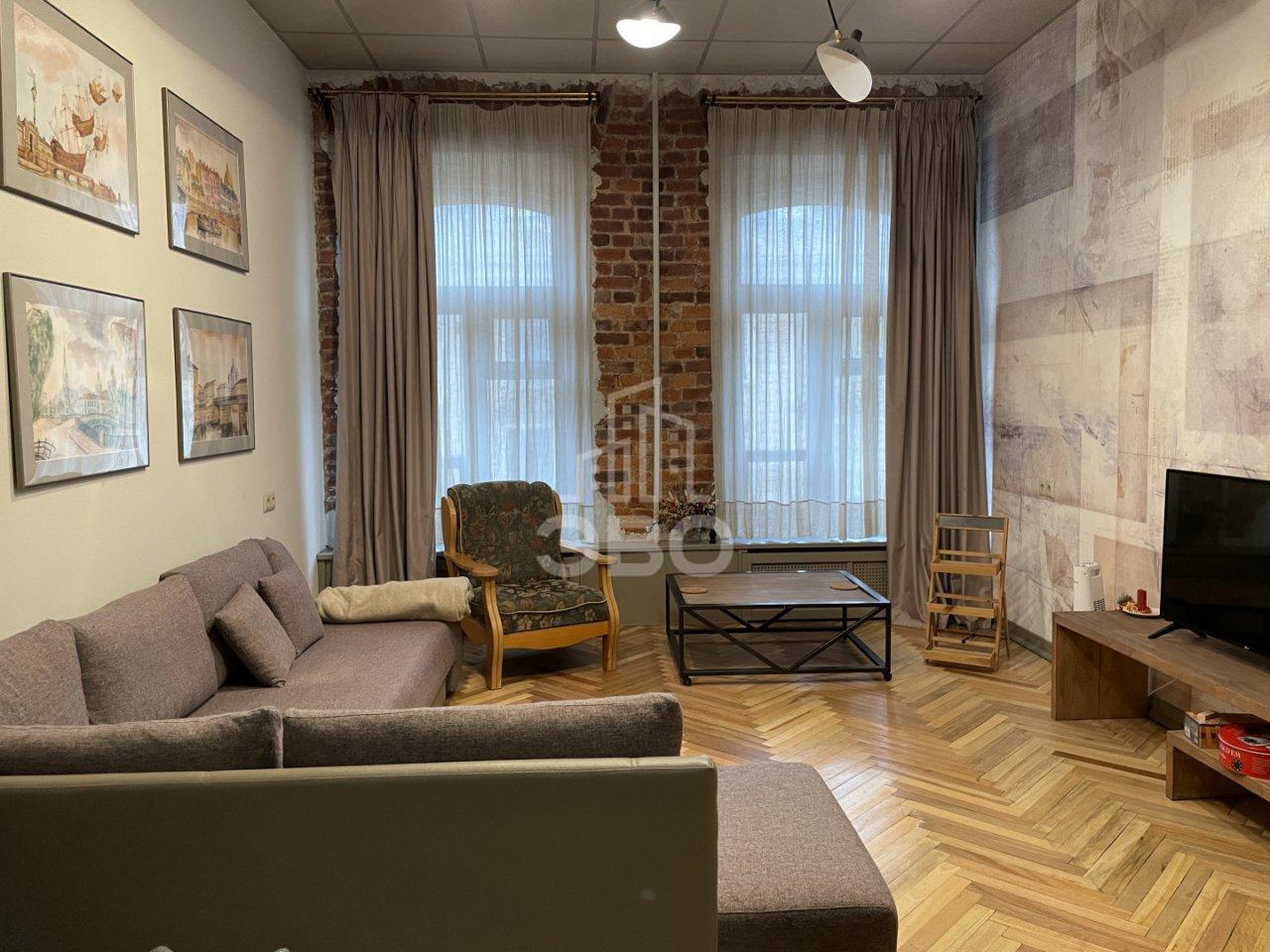 двухкомнатная квартира в Санкт-Петербурге по адресу: Маяковского ул., 1