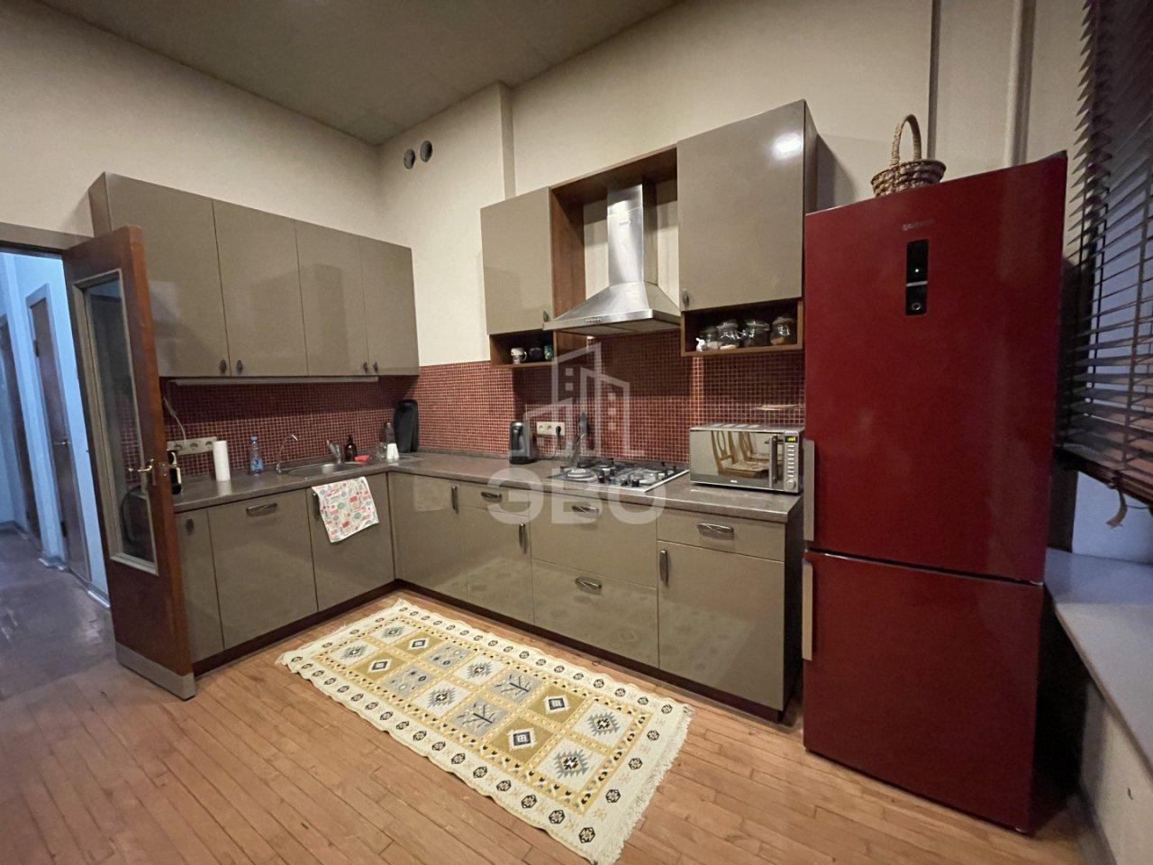 двухкомнатная квартира в Санкт-Петербурге по адресу: Маяковского ул., 1