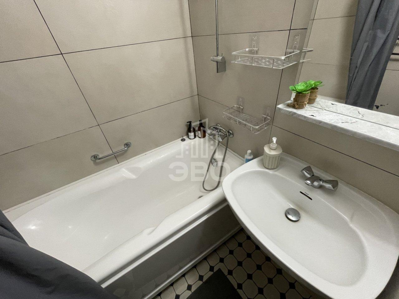 двухкомнатная квартира в Санкт-Петербурге по адресу: Маяковского ул., 1