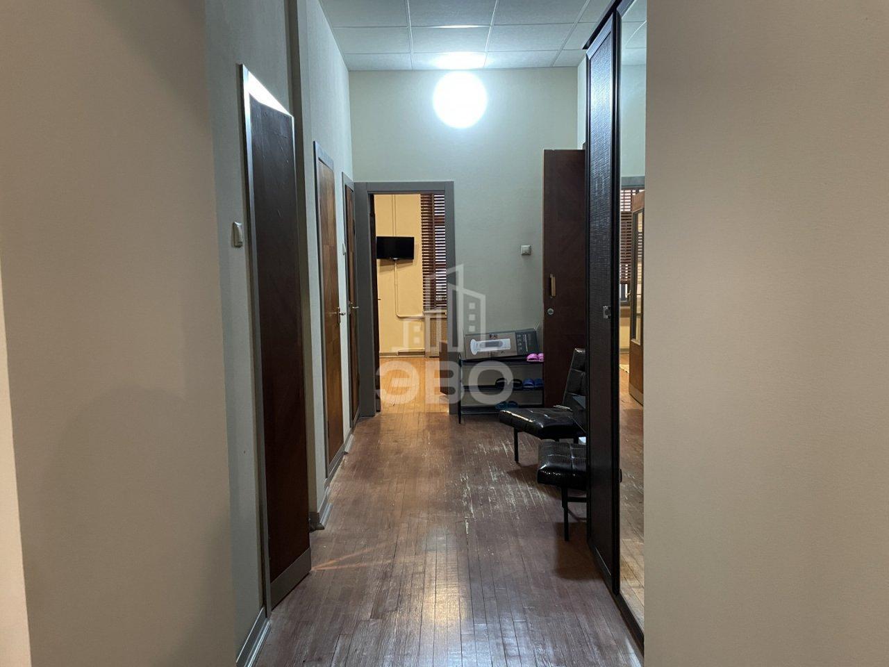 двухкомнатная квартира в Санкт-Петербурге по адресу: Маяковского ул., 1