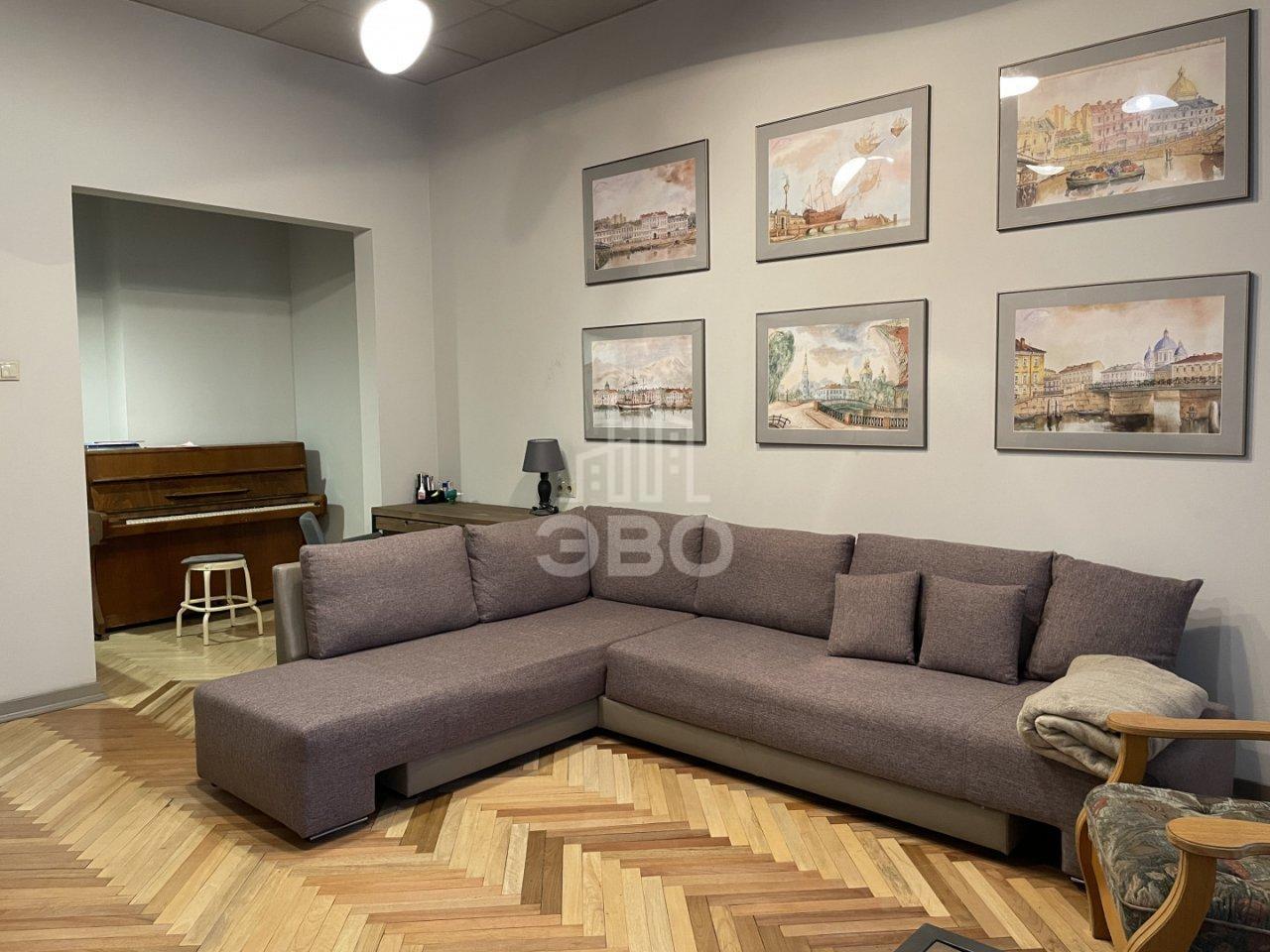 двухкомнатная квартира в Санкт-Петербурге по адресу: Маяковского ул., 1