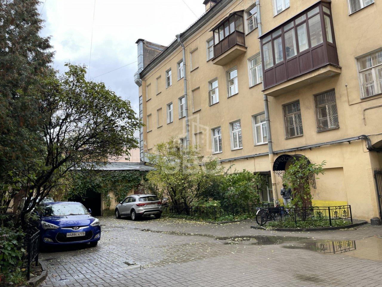 двухкомнатная квартира в Санкт-Петербурге по адресу: Маяковского ул., 1