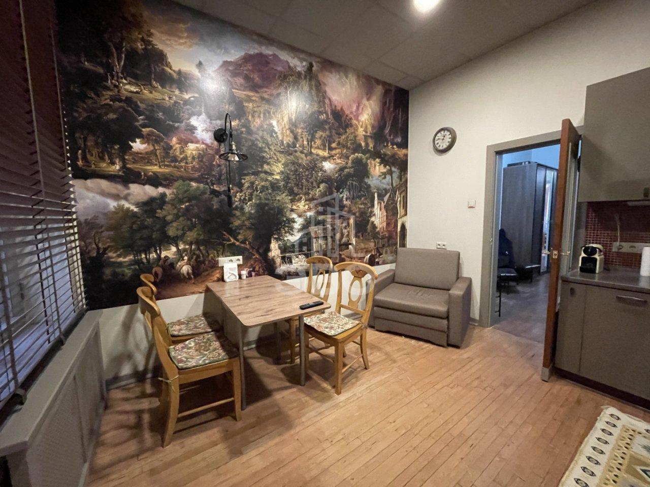 двухкомнатная квартира в Санкт-Петербурге по адресу: Маяковского ул., 1