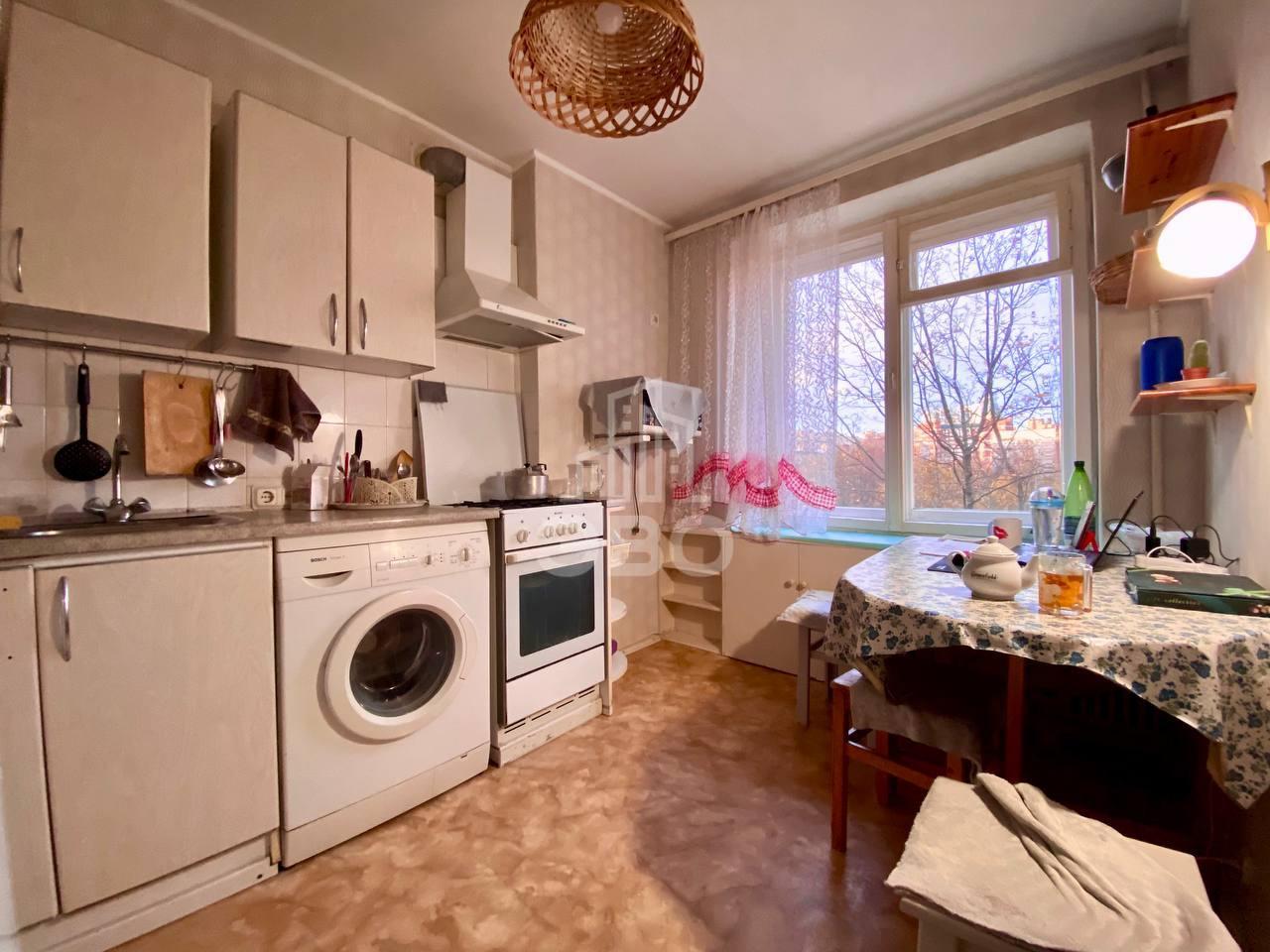 комната в Санкт-Петербурге по адресу: Гаврская ул., 11