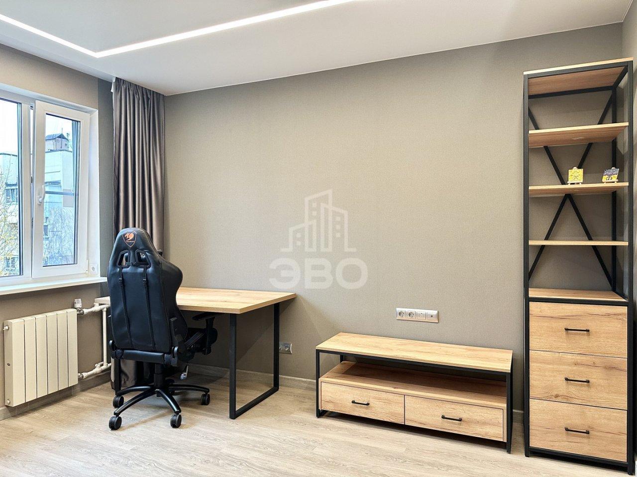 однокомнатная квартира в Санкт-Петербурге по адресу: Хошимина ул., 10