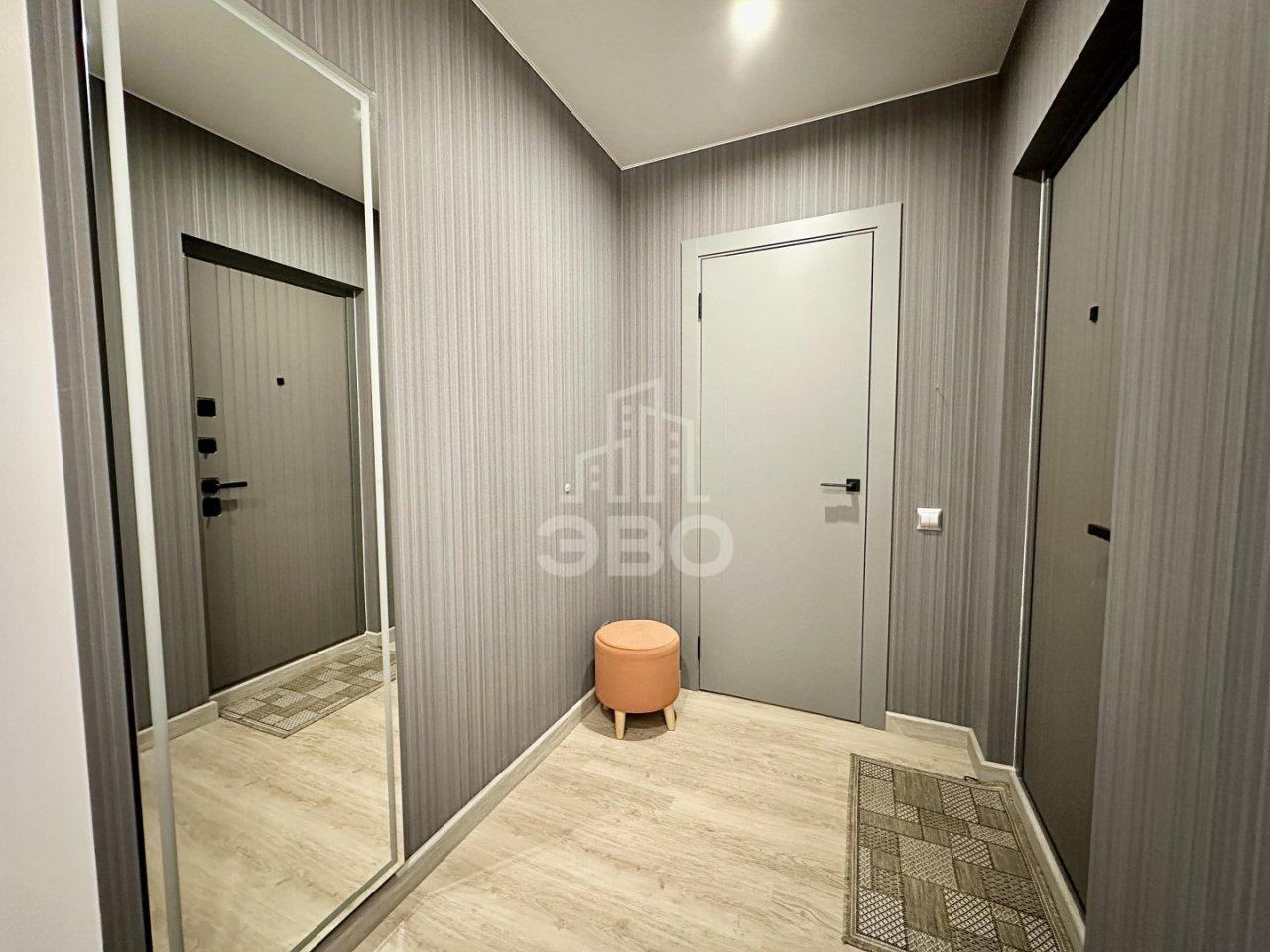 однокомнатная квартира в Санкт-Петербурге по адресу: Хошимина ул., 10