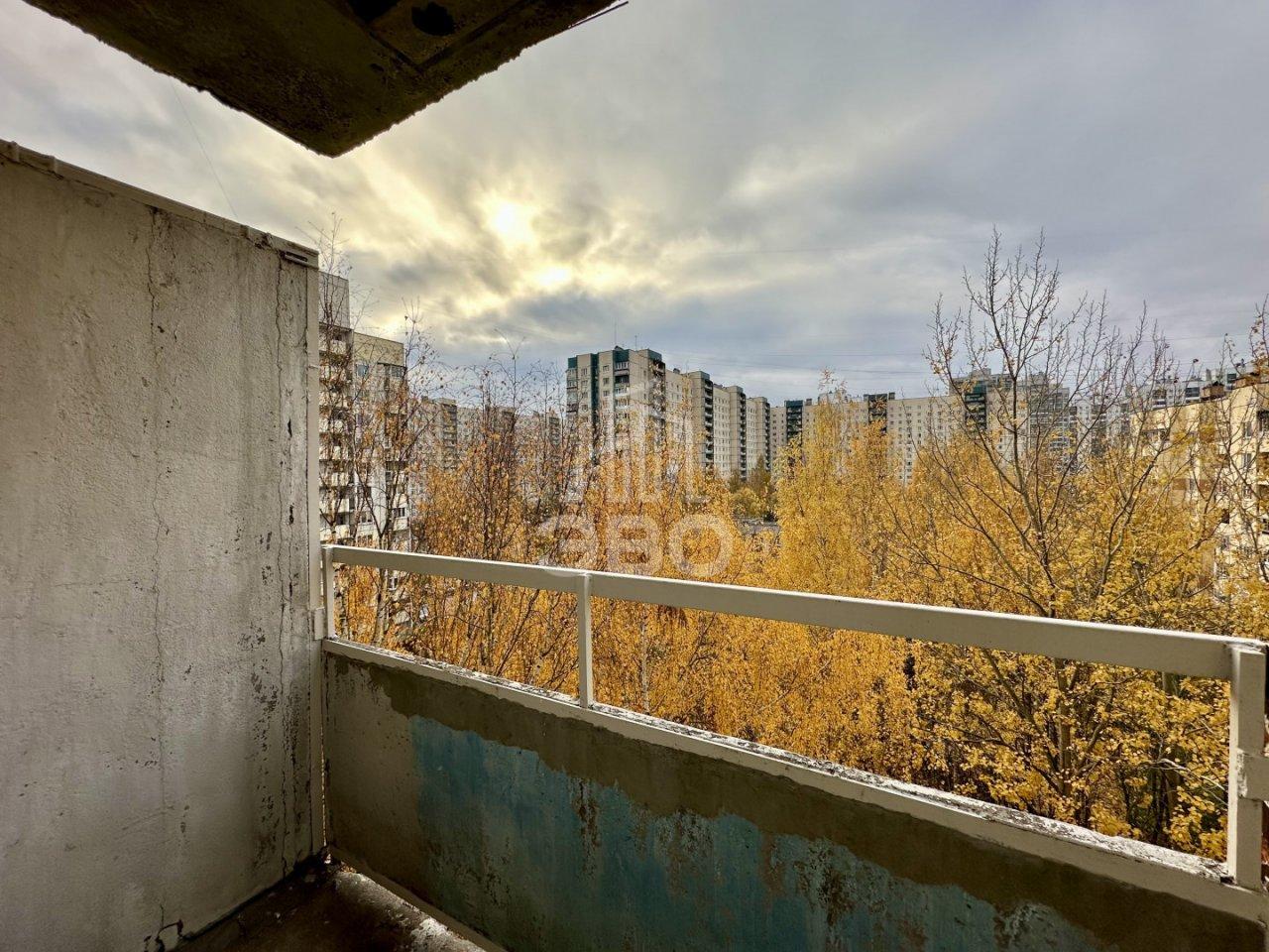 однокомнатная квартира в Санкт-Петербурге по адресу: Хошимина ул., 10