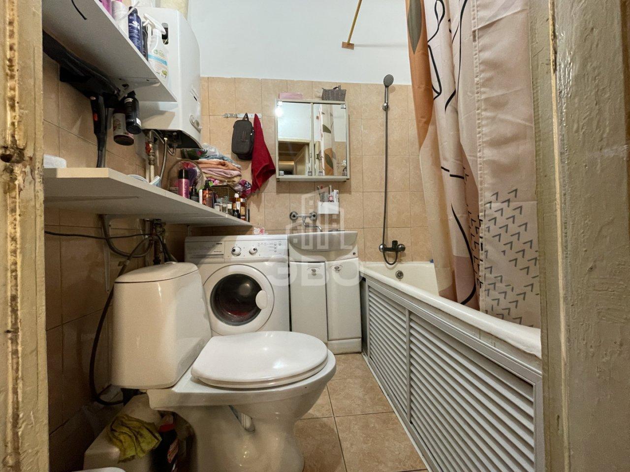 трехкомнатная квартира в Санкт-Петербурге по адресу: Гагаринская ул., 6/1