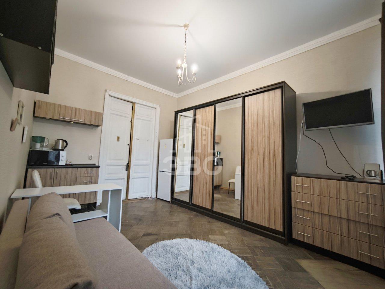 комната в Санкт-Петербурге по адресу: Литейный проспект, 31