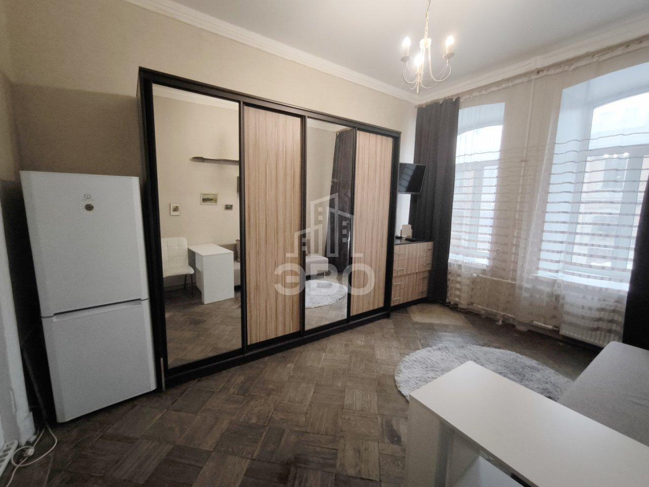 комната в Санкт-Петербурге по адресу: Литейный проспект, 31