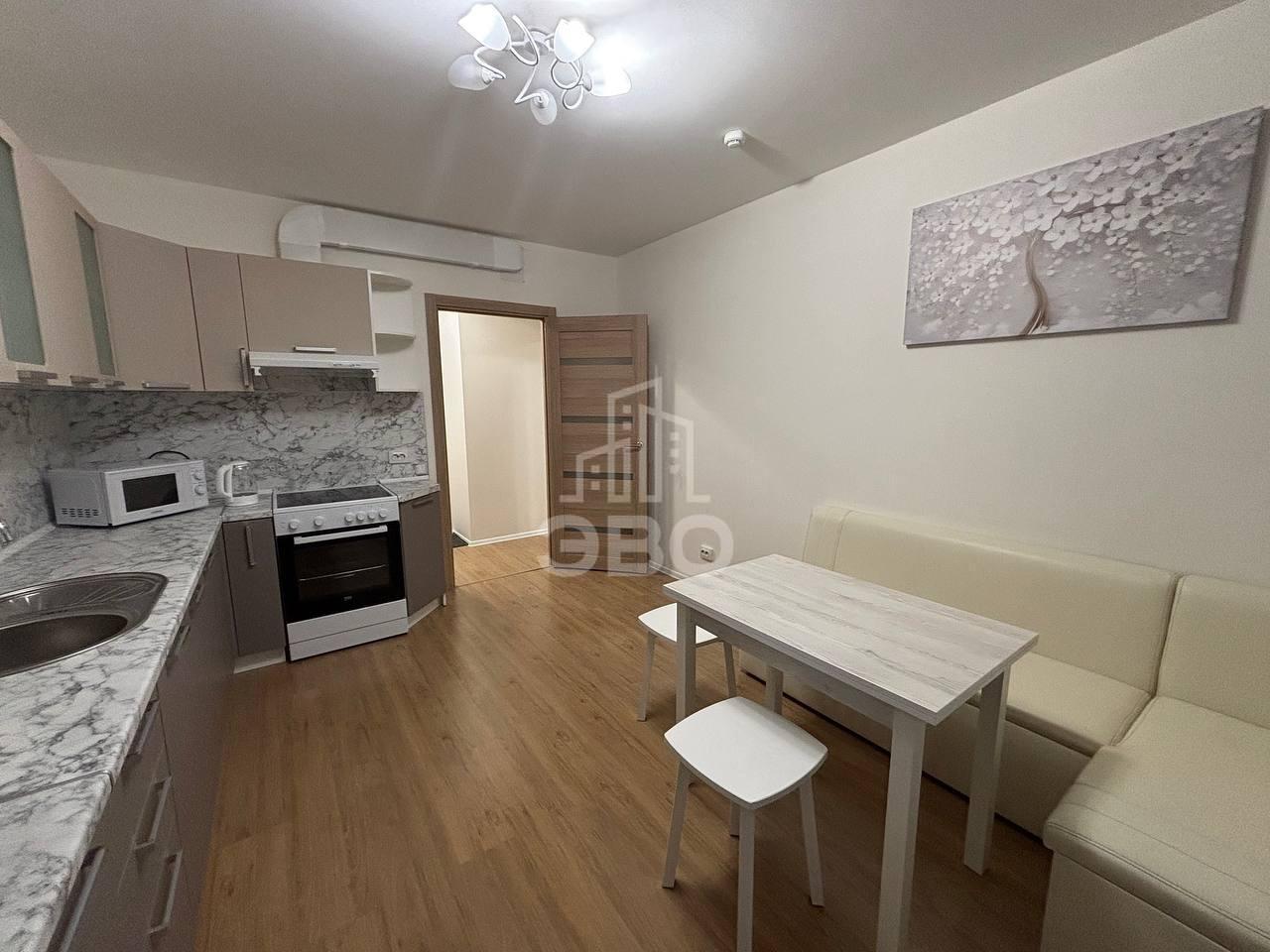 однокомнатная квартира в Санкт-Петербурге по адресу: Дыбенко ул., 7, к 1, строение 1