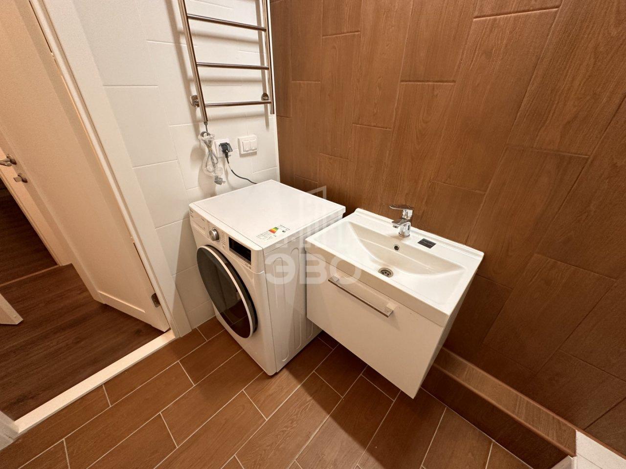 однокомнатная квартира в Санкт-Петербурге по адресу: Большевиков проспект, 68, к 1