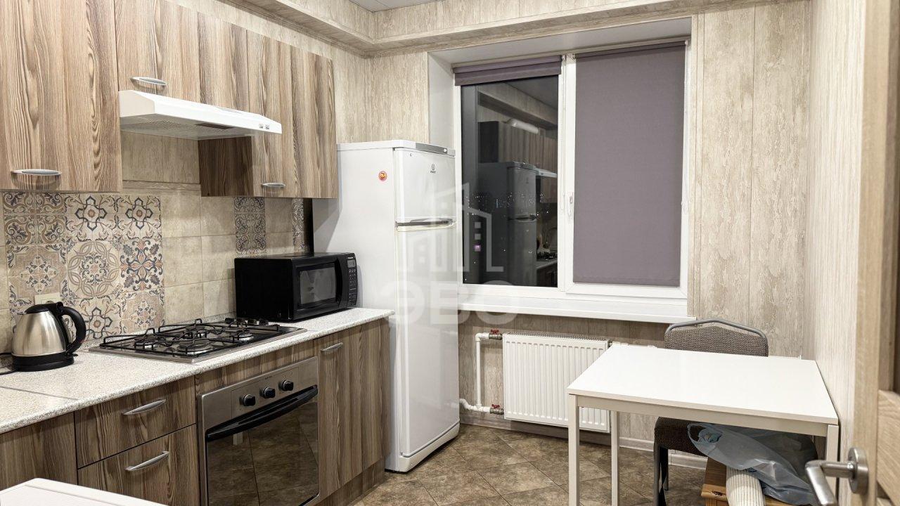 однокомнатная квартира в Санкт-Петербурге по адресу: Большевиков проспект, 15