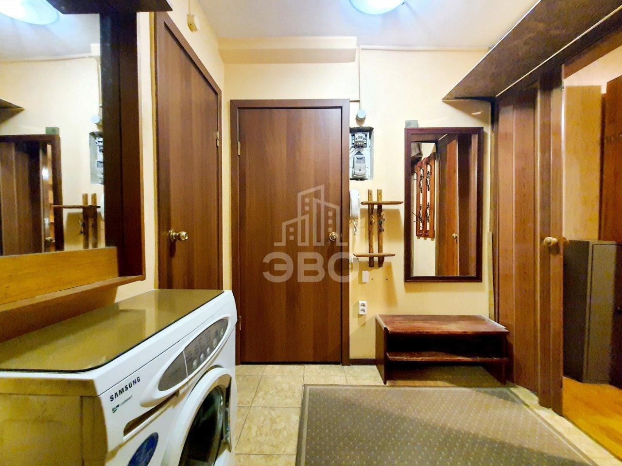 трехкомнатная квартира в Санкт-Петербурге по адресу: Дачный проспект, 5, к 4