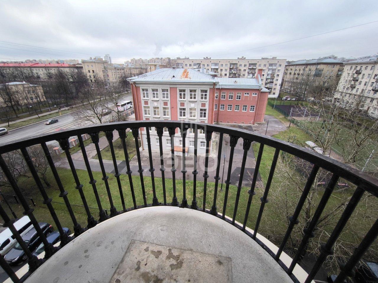 двухкомнатная квартира в Санкт-Петербурге по адресу: Благодатная ул., 34