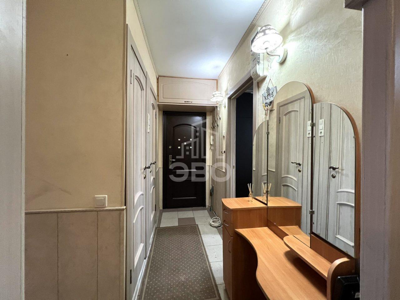 трехкомнатная квартира в Санкт-Петербурге по адресу: Красных Зорь б-р., 24