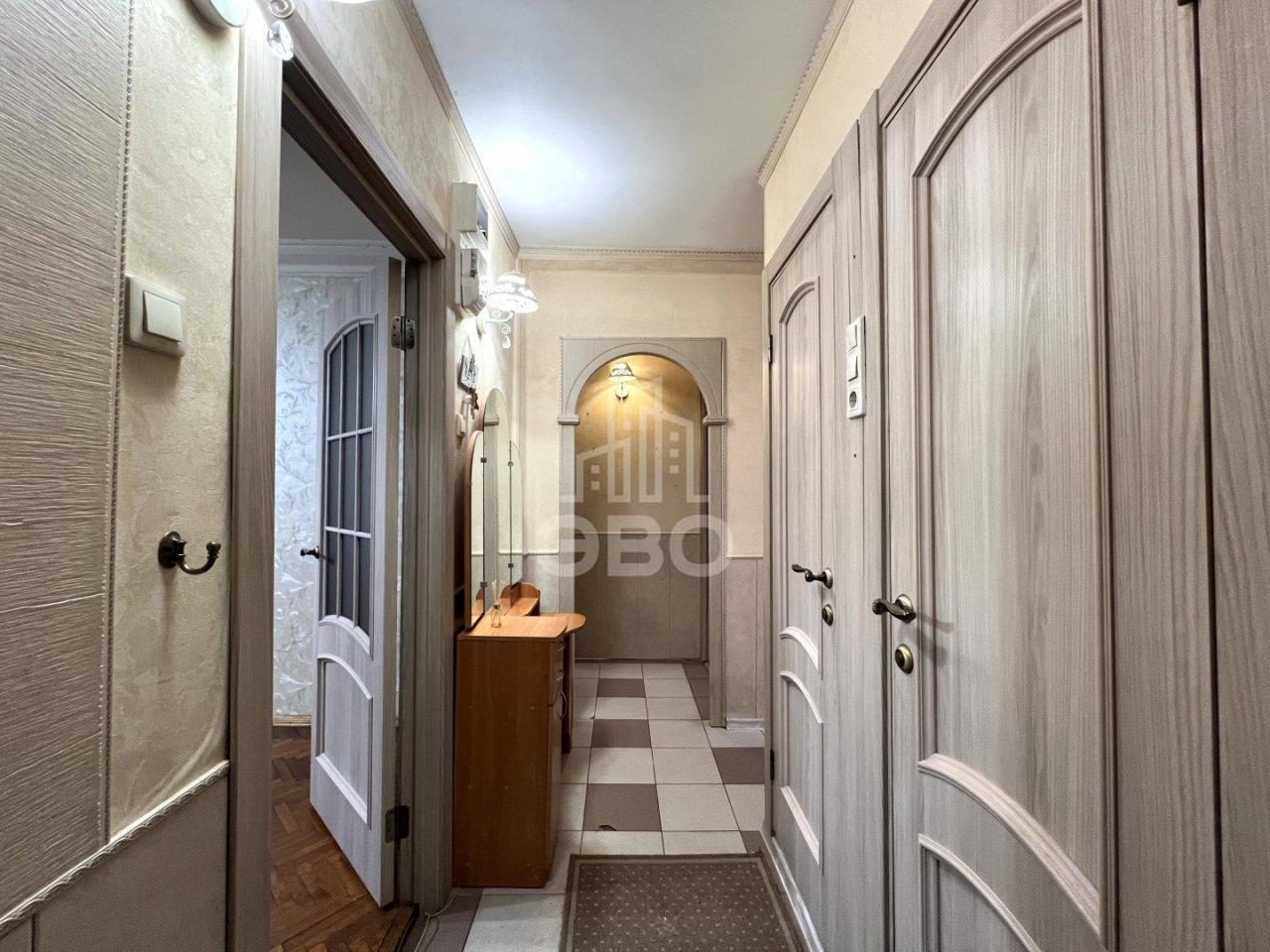 трехкомнатная квартира в Санкт-Петербурге по адресу: Красных Зорь б-р., 24