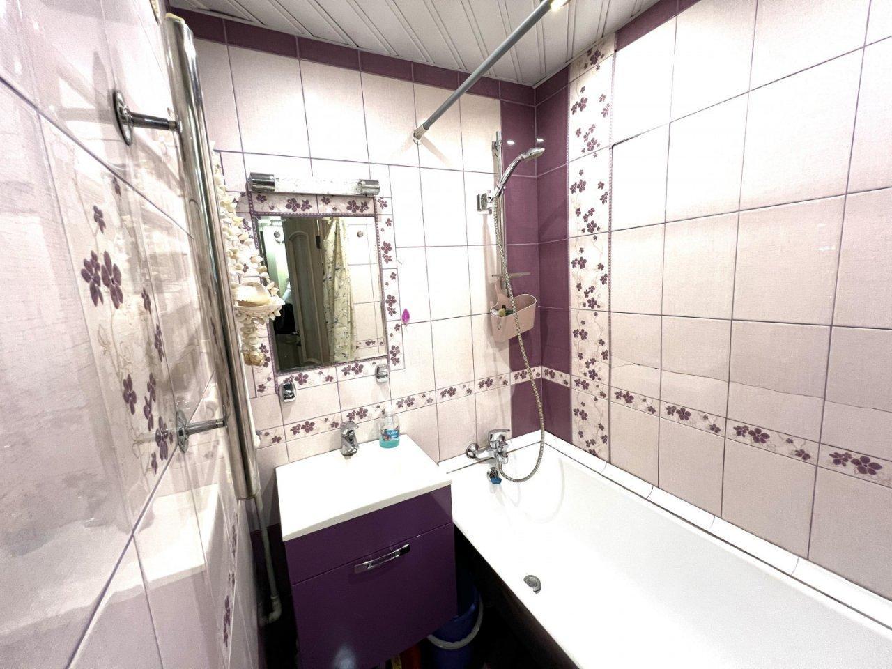 трехкомнатная квартира в Санкт-Петербурге по адресу: Красных Зорь б-р., 24