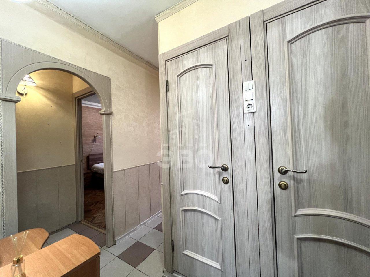 трехкомнатная квартира в Санкт-Петербурге по адресу: Красных Зорь б-р., 24