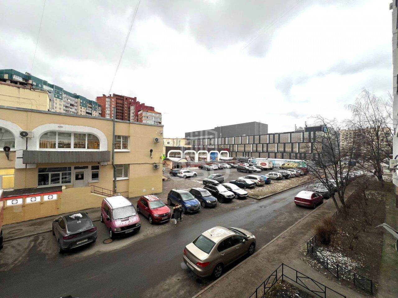 двухкомнатная квартира в Санкт-Петербурге по адресу: Долгоозёрная ул., 10