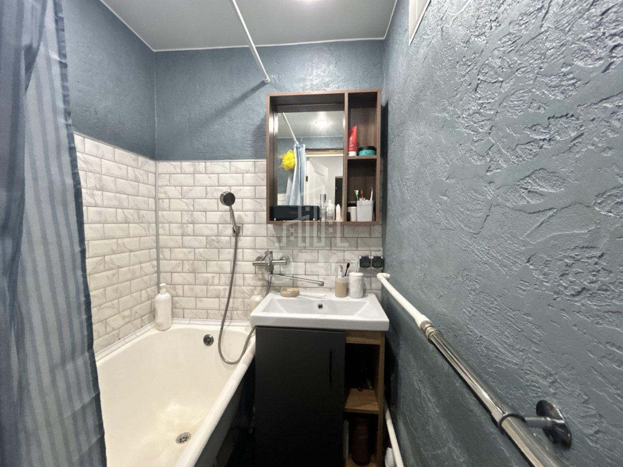 комната в Санкт-Петербурге по адресу: Большевиков проспект, 67, к 3, литера Б