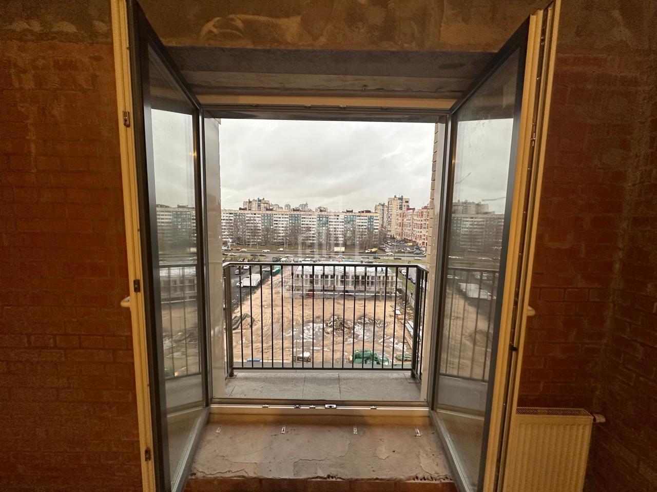 трехкомнатная квартира в Санкт-Петербурге по адресу: Лиственная ул., 20, к 2, строение 1