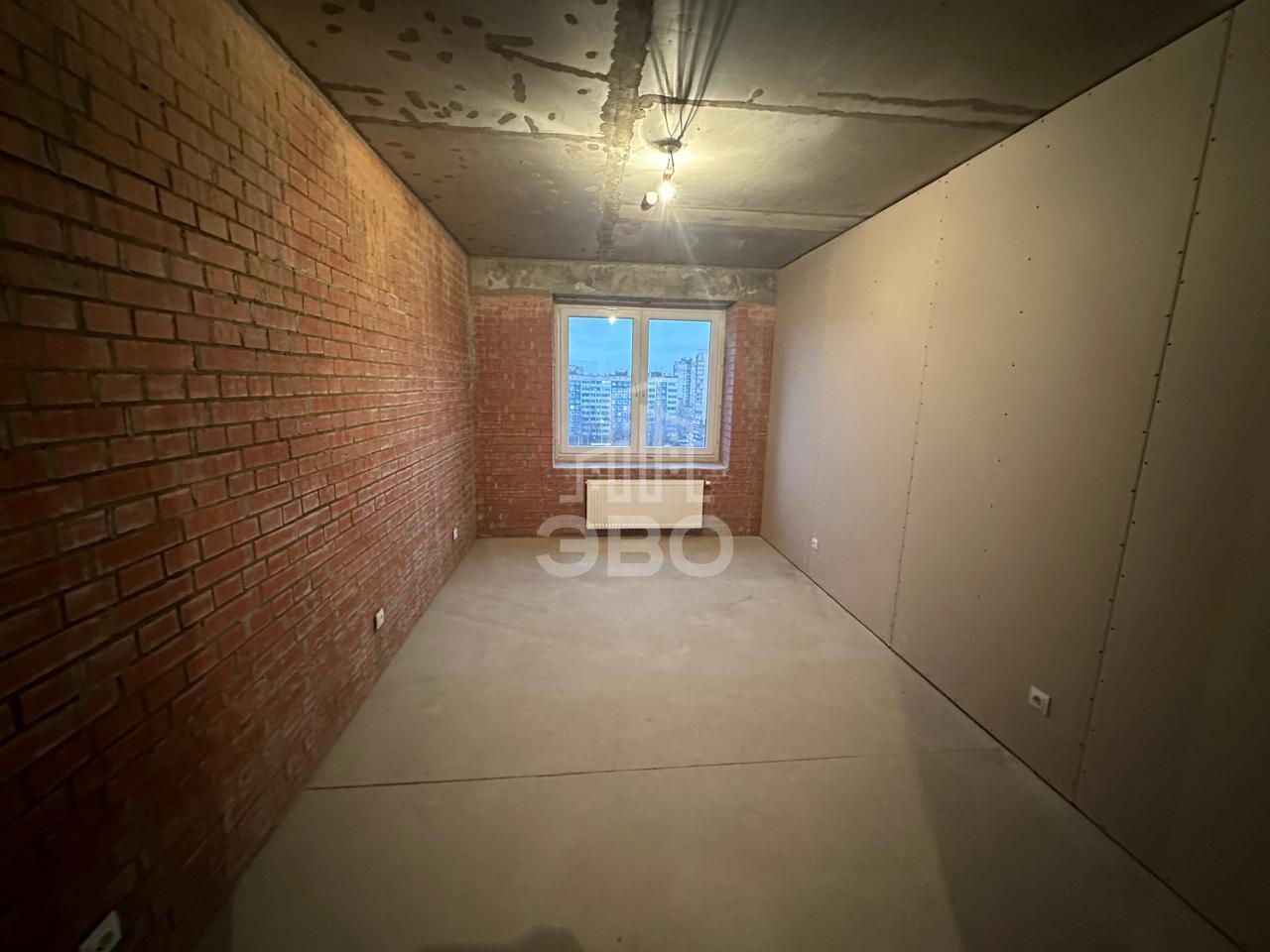 трехкомнатная квартира в Санкт-Петербурге по адресу: Лиственная ул., 20, к 2, строение 1