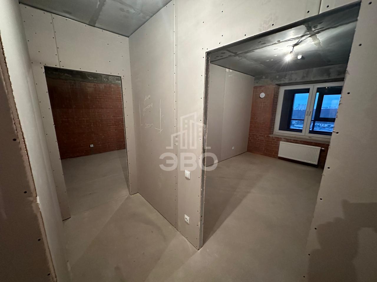 трехкомнатная квартира в Санкт-Петербурге по адресу: Лиственная ул., 20, к 2, строение 1