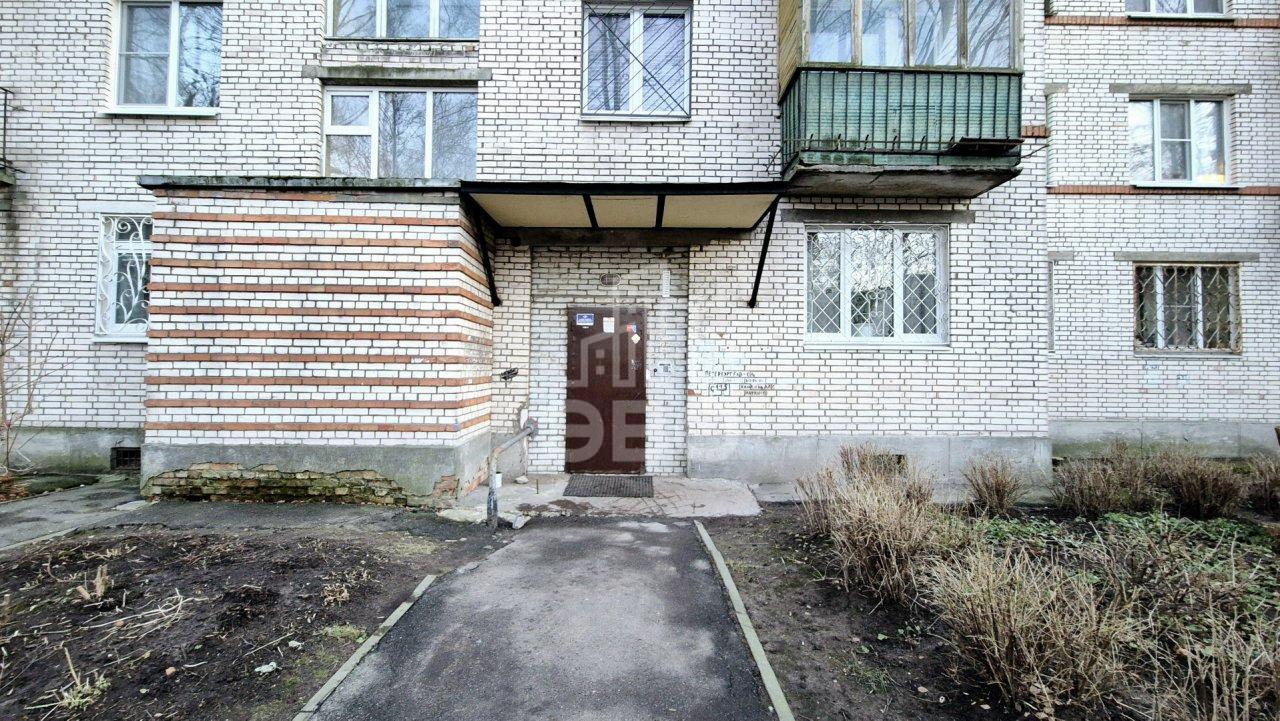 двухкомнатная квартира в Санкт-Петербурге по адресу: Карпинского ул., 14