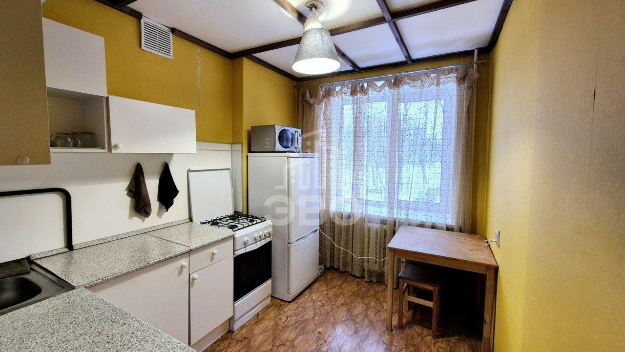 двухкомнатная квартира в Санкт-Петербурге по адресу: Карпинского ул., 14