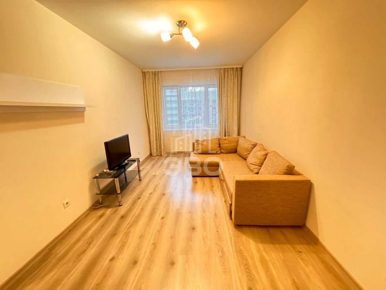 однокомнатная квартира в Санкт-Петербурге по адресу: Среднерогатская ул., 11, к 1