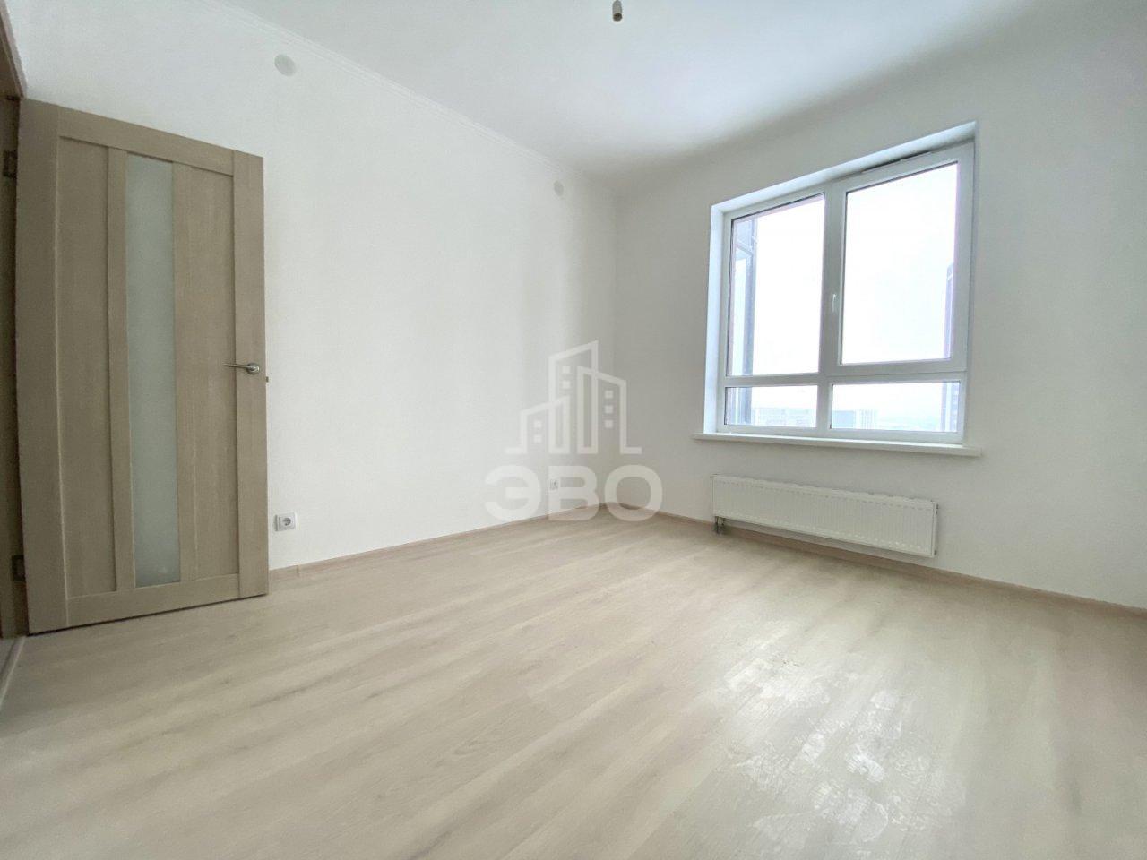 однокомнатная квартира в Санкт-Петербурге по адресу: Авиаконструкторов проспект, 63, строение 1