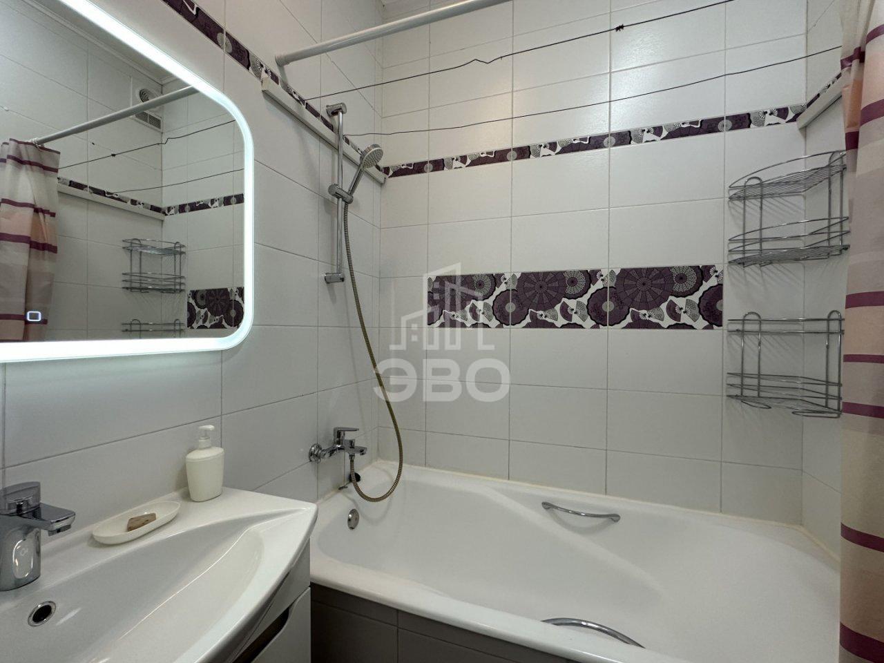 однокомнатная квартира в Санкт-Петербурге по адресу: Бадаева ул., 14, к 1, литера А