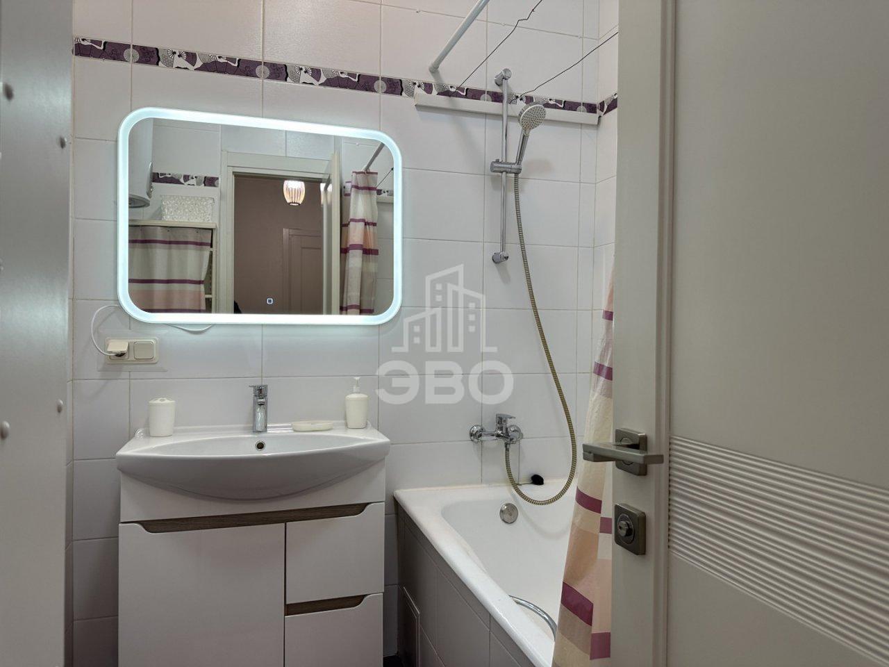 однокомнатная квартира в Санкт-Петербурге по адресу: Бадаева ул., 14, к 1, литера А