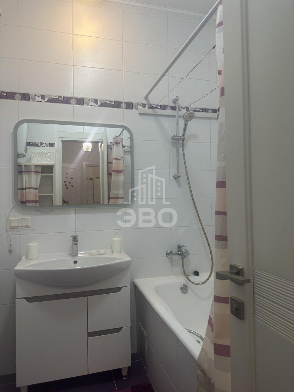 однокомнатная квартира в Санкт-Петербурге по адресу: Бадаева ул., 14, к 1, литера А