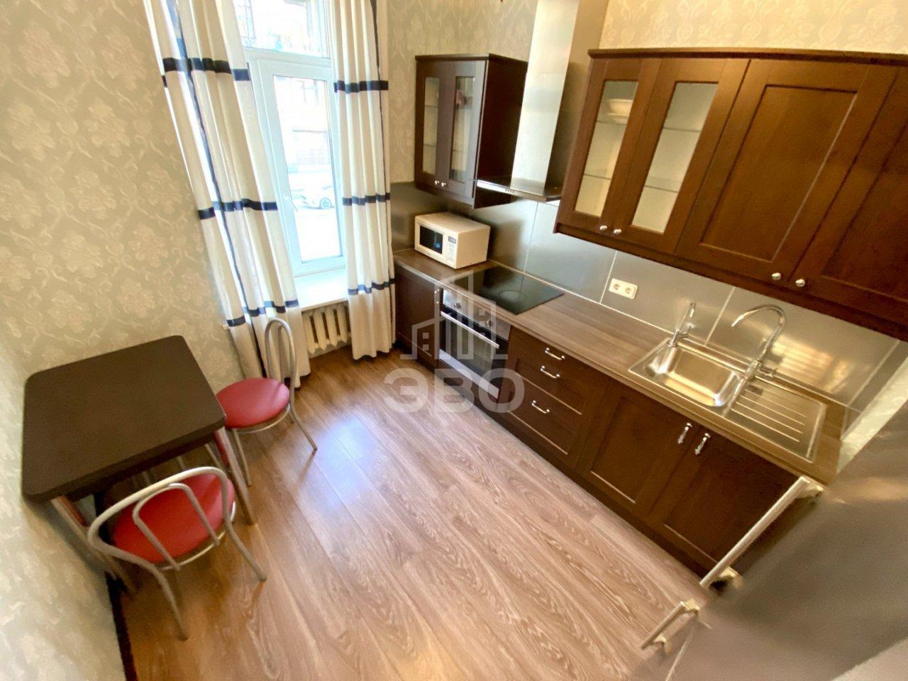 однокомнатная квартира в Санкт-Петербурге по адресу: Марата ул., 21