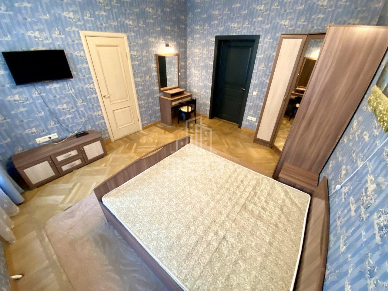 однокомнатная квартира в Санкт-Петербурге по адресу: Марата ул., 21