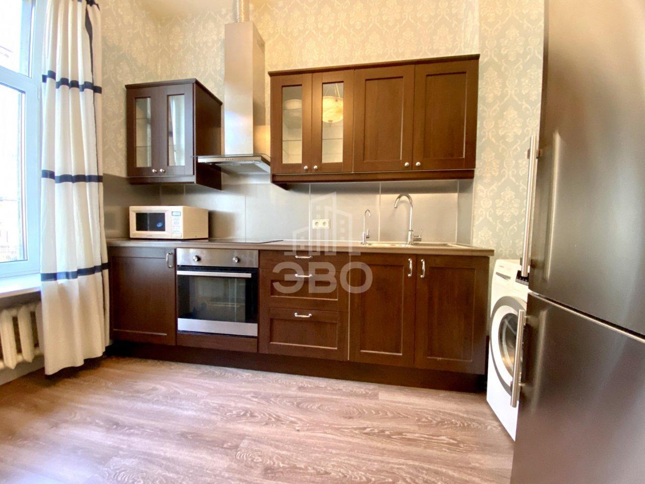 однокомнатная квартира в Санкт-Петербурге по адресу: Марата ул., 21