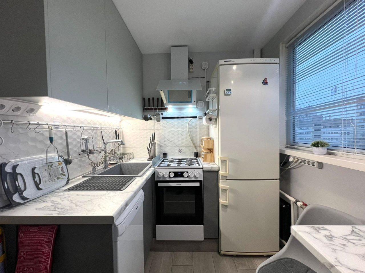 двухкомнатная квартира в Санкт-Петербурге по адресу: Есенина ул., 8, к 1