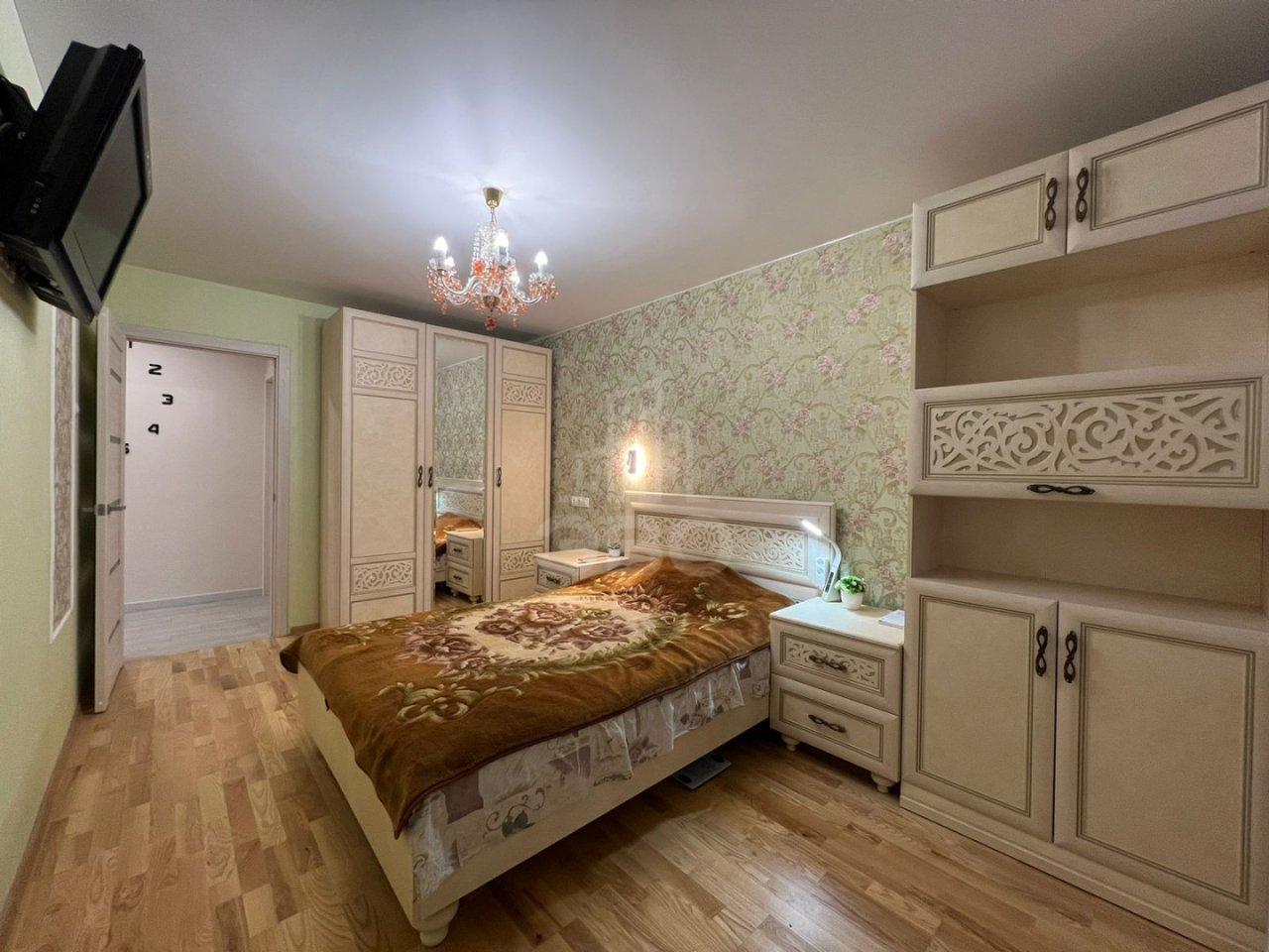 двухкомнатная квартира в Санкт-Петербурге по адресу: Есенина ул., 8, к 1